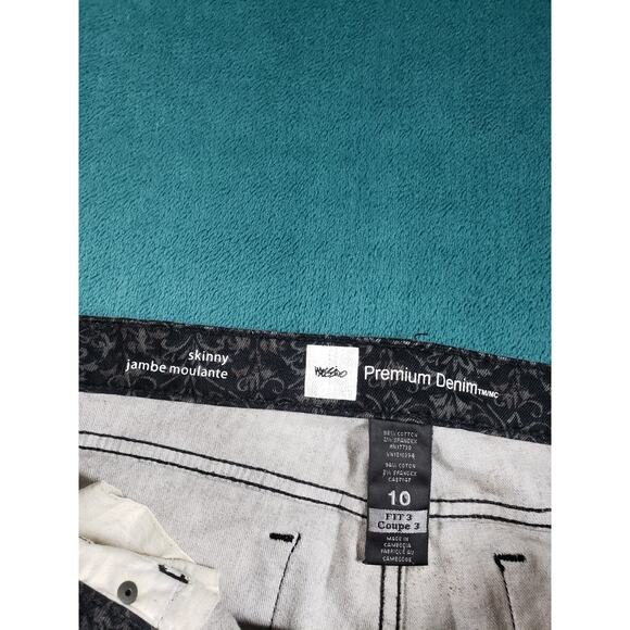 Mossimo Jeans Size 10 Womens Black Stretch Denim Pants Floral Mid Rise Skinny - Picture 3 of 11